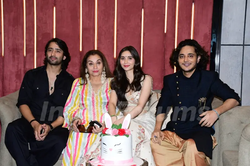 Shaheer Sheikh and Zahrah S Khan spotted promoting song Main Tenu Chadh Jaungi 