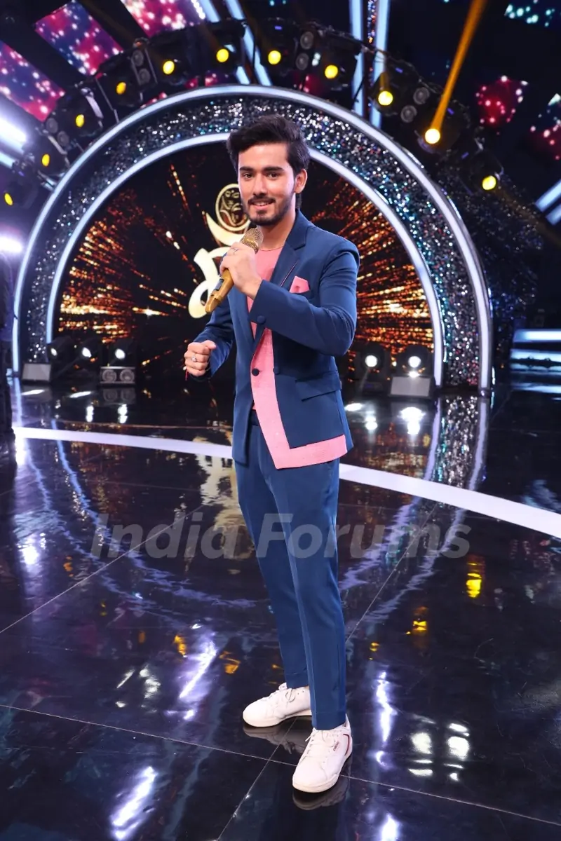 Indian Idol contestant 