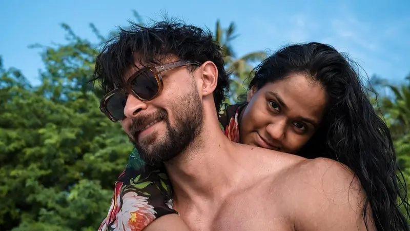 Aayush Sharma and Arpita Sharma 