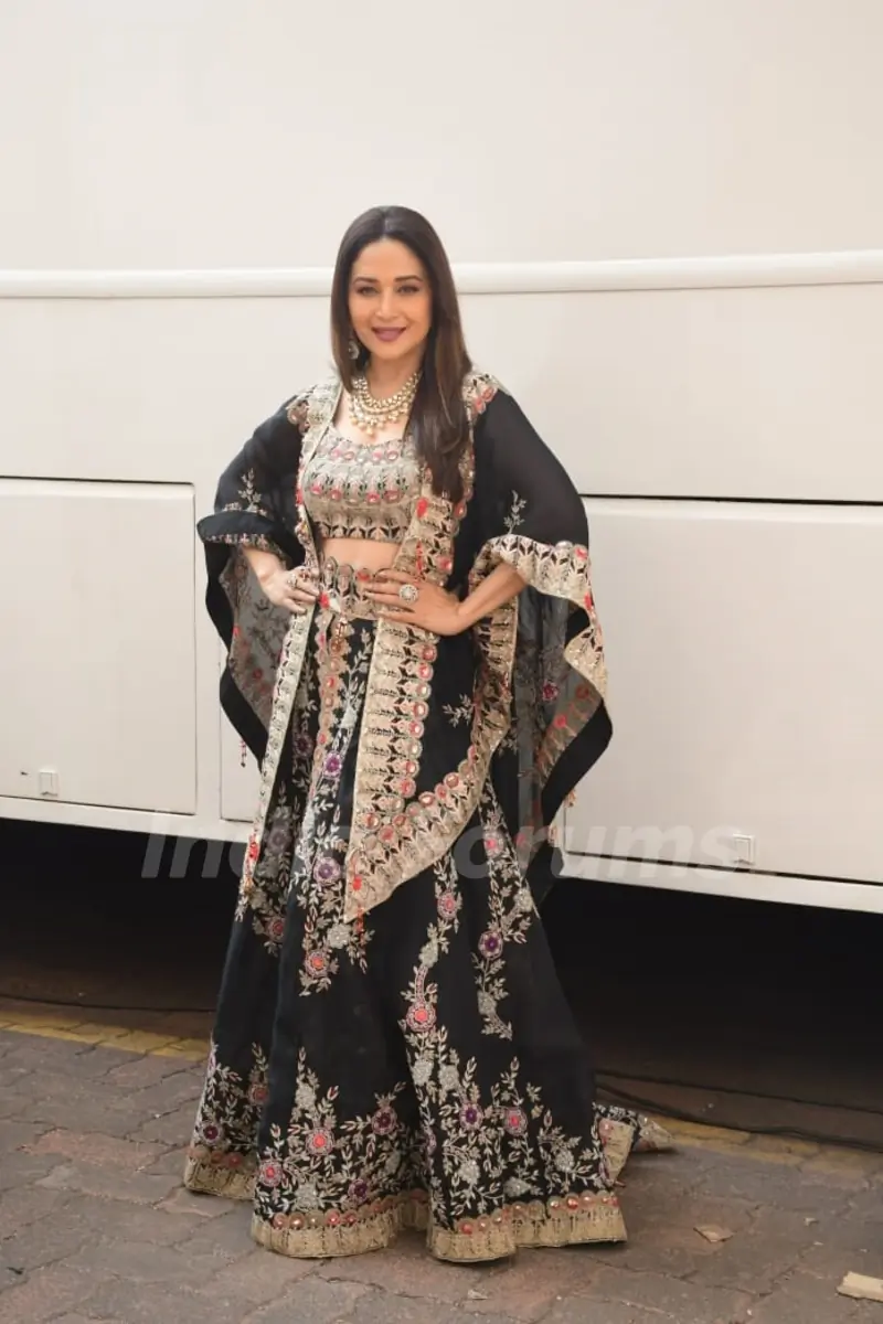 Madhuri Dixit spotted on the set of Jhalak Dikhhla Jaa 10 