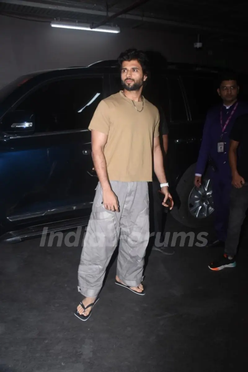 Vijay Deverakonda spotted at the Mumbai airport