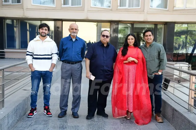 Rajkumar Santoshi, Tanisha Santoshi, Tanisha Santoshi, Anuj Saini snapped promoting Gandhi Godse – Ek Yudh at Novotel, Juhu