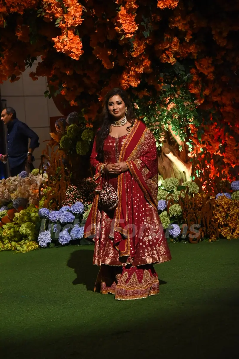 Shreya Ghoshal grace the engagement ceremony of Anant Ambani and Radhika Merchant