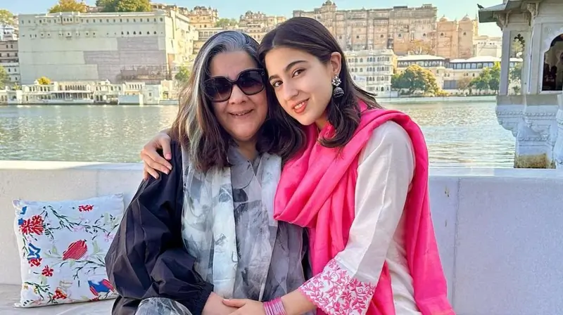 Amrita Singh and Sara Ali Khan