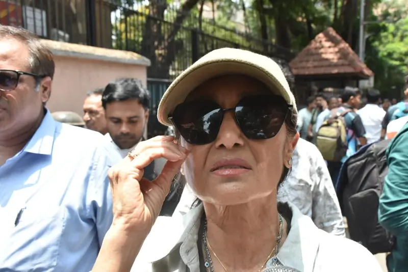 Rabia Khan 