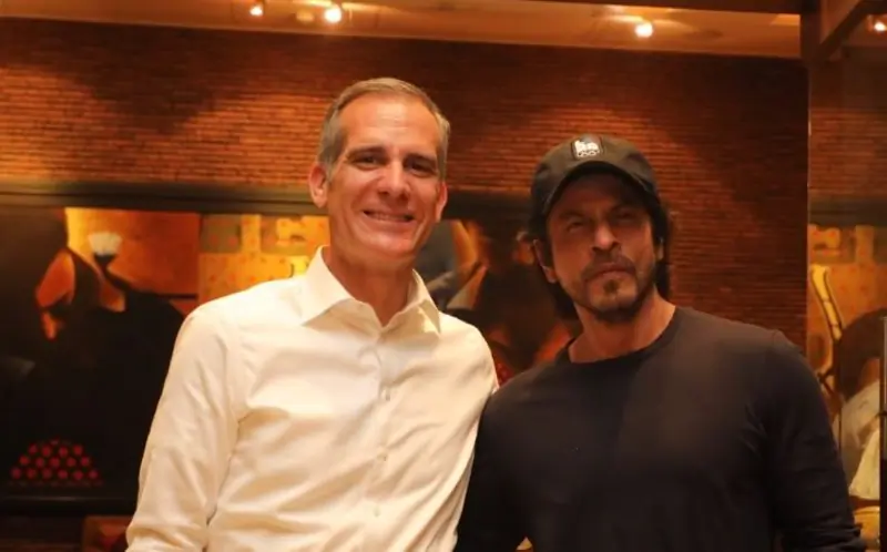 Eric and Shah Rukh Khan