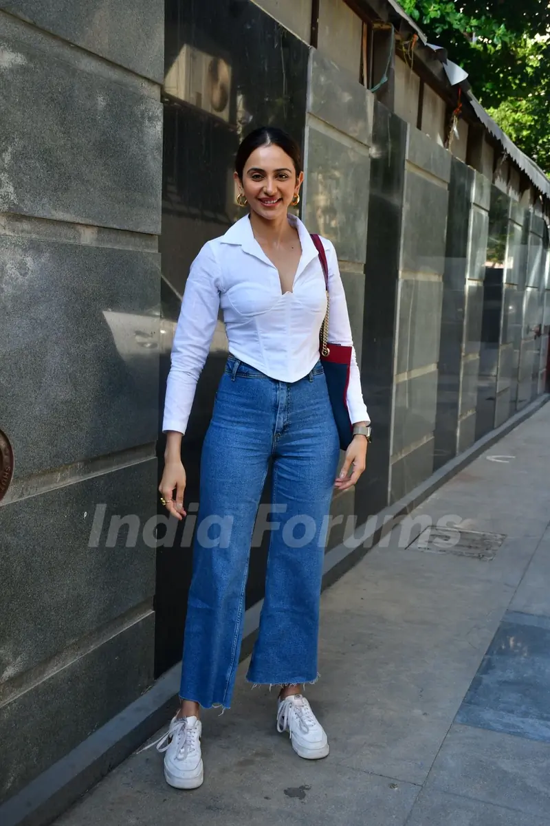 Rakul Preet Singh snapped in Juhu