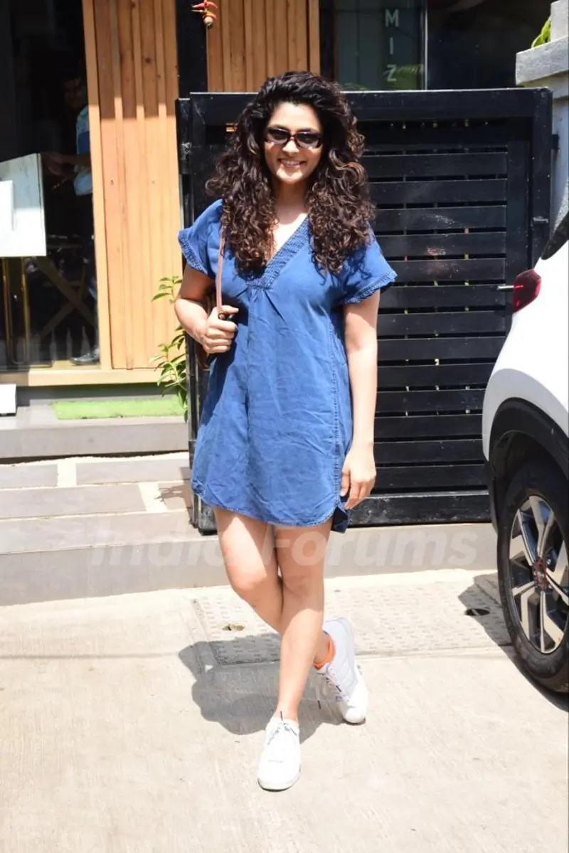 Saiyami Kher snapped in Bandra 