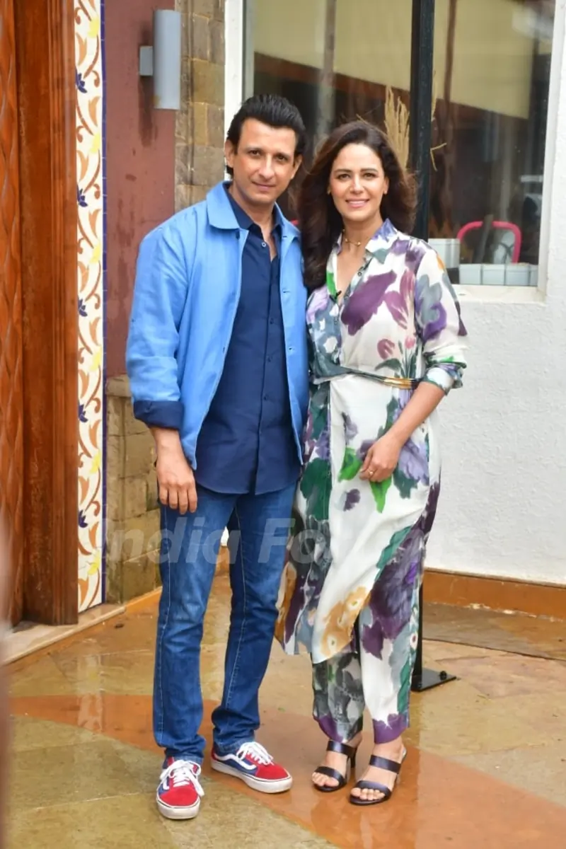 Sharman Joshi, Mona Singh and Sahil Sangha promote their web series ‘Kafas’ in the city