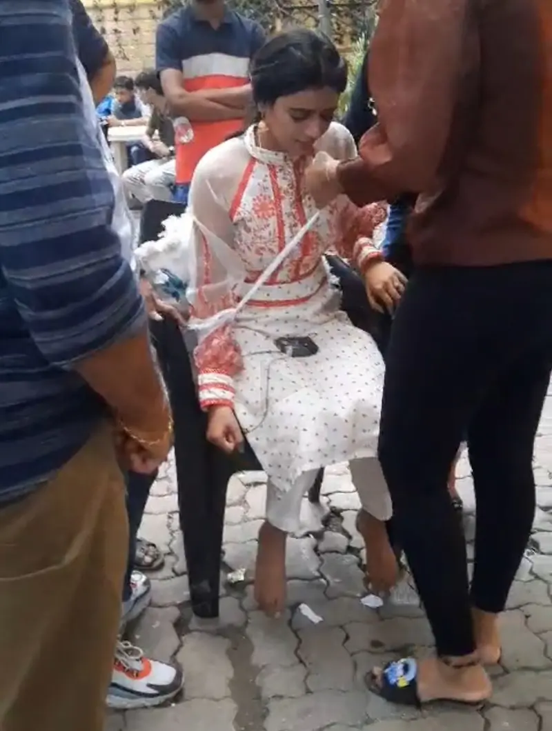 Have a look at this picture of Neha from the sets of Titli: