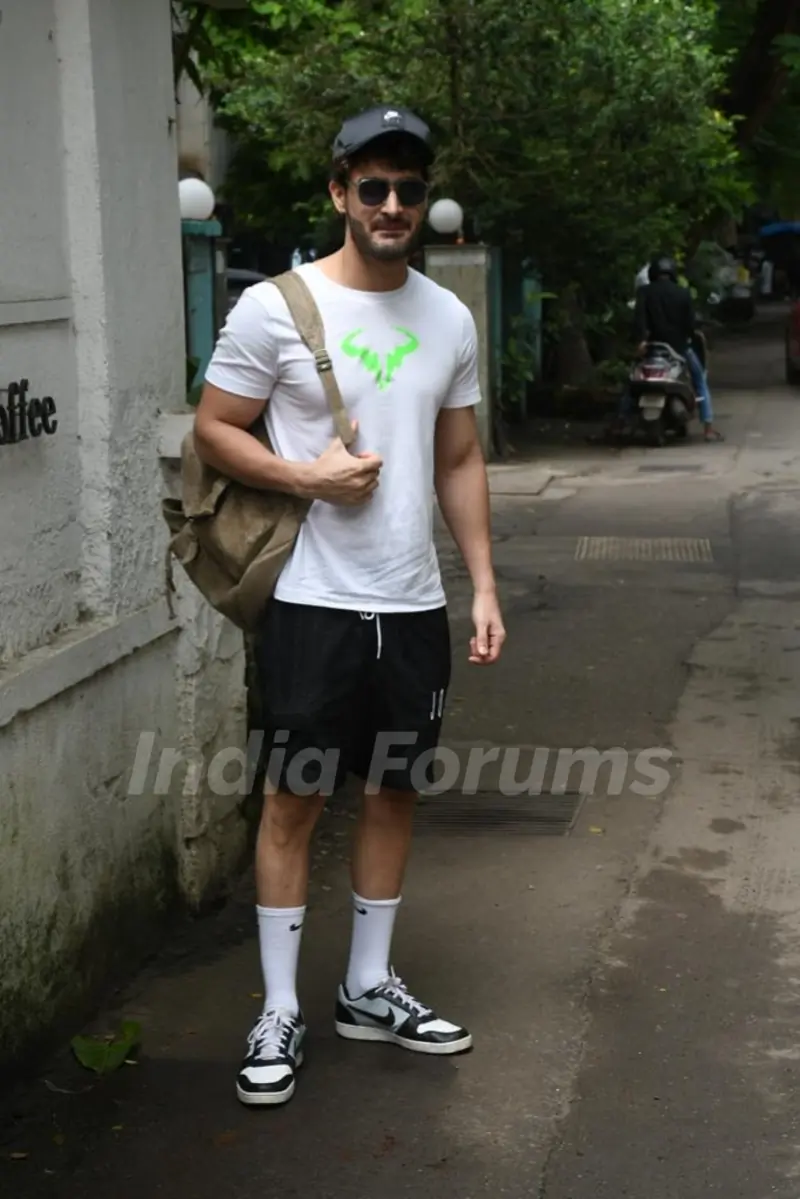 Umar Riaz spotted in Juhu 