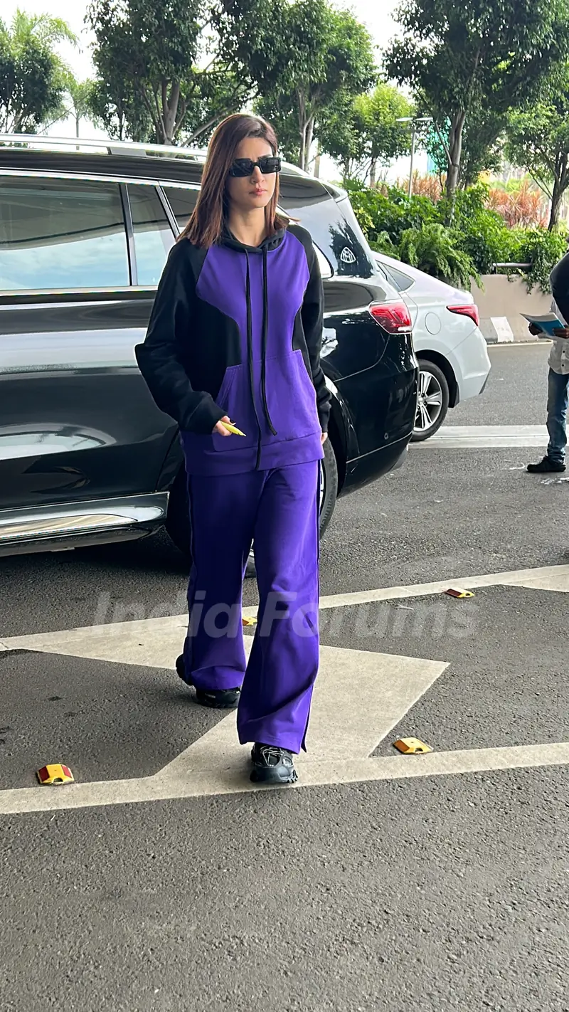 Celebrities spotted at the airport 