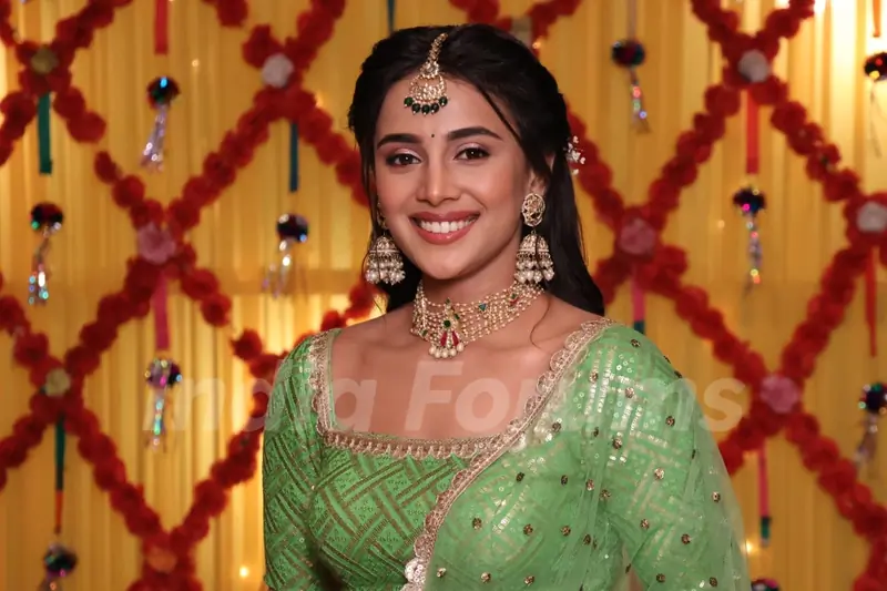 Vandana Mehendi celebration Pictures from Baatein Kuch Ankahee Si