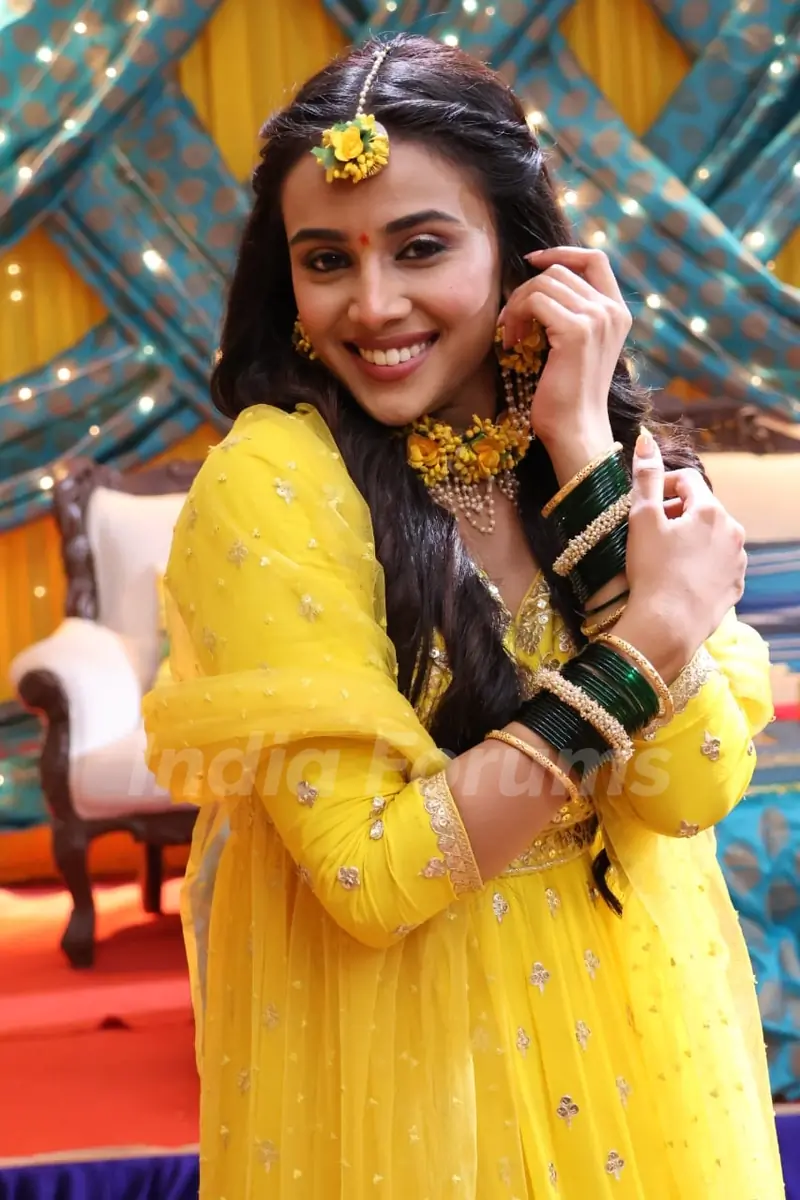 Vandana's Aka Sayli Salunkhe's Haldi in Baatein Kuch Ankahee Si