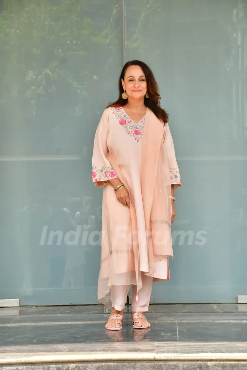 Soni Razdan snapped promoting upcoming film Pippa