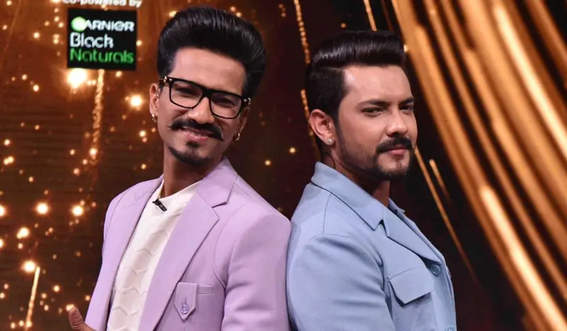 Harsh Limbachiyaa and Aditya Narayan