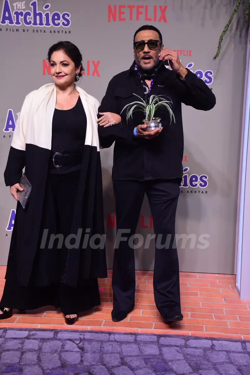 Pooja Bhatt, Jackie Shroff 