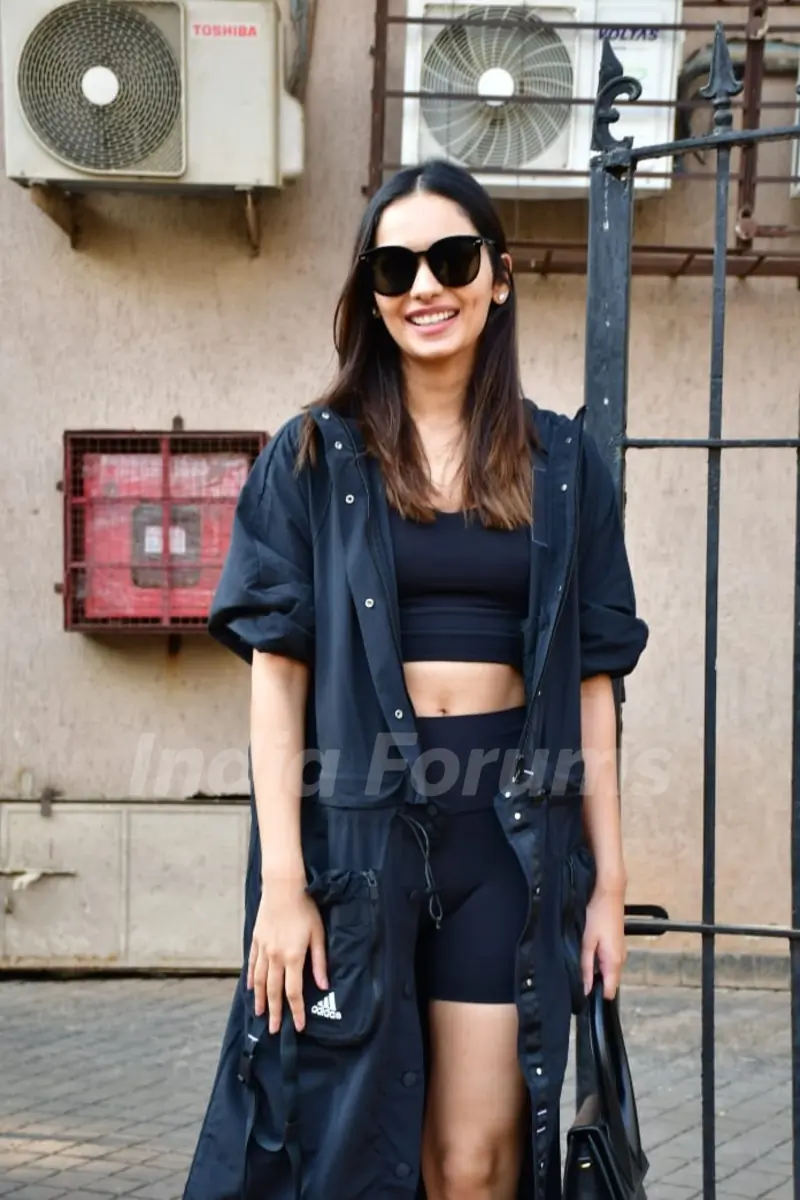 Manushi Chhillar snapped in Juhu 