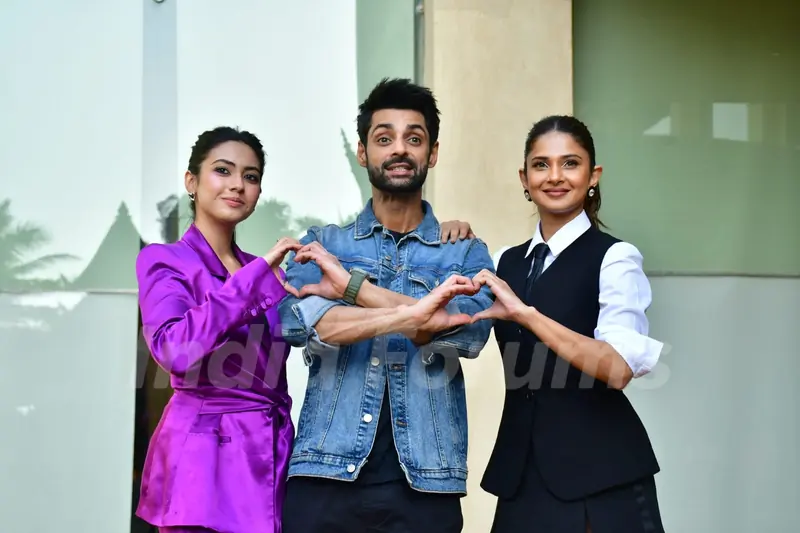 Jennifer Winget, Karan Wahi and Reem Shaikh snapped promoting Raisinghani vs Raisinghani at JW Marriott, Juhu