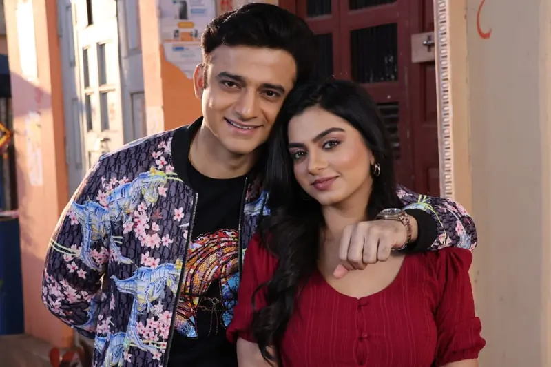 Vijay Warn Bobby for trusting Mrunal 