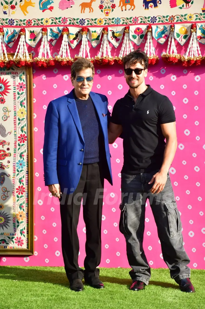 Jeetendra and Tiger Shroff snapped at Jamnagar airport