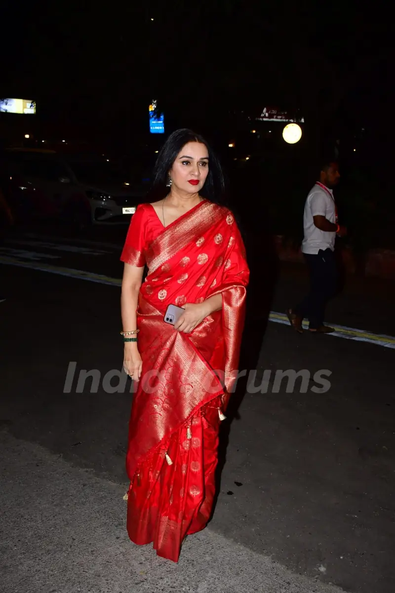 Padmini Kolhapure grace a Marathi awards show