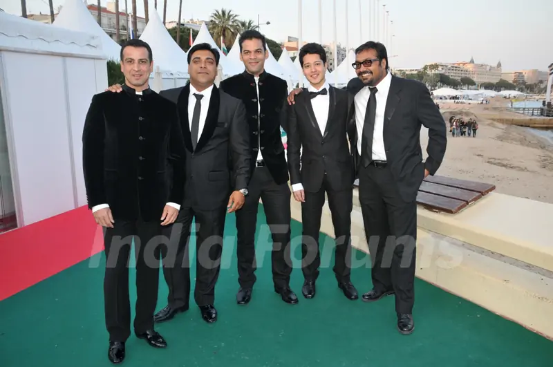 Udaan(2010) movie premeire