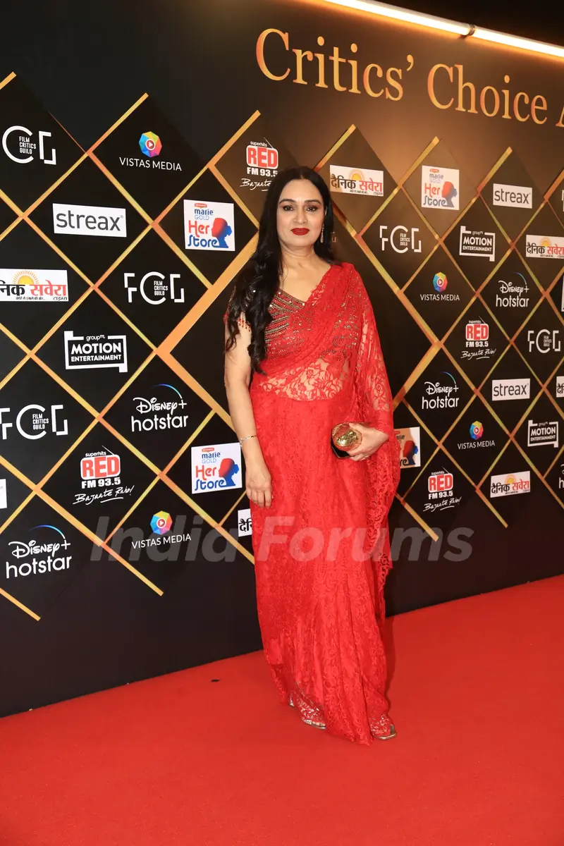 Padmini Kolhapure grace the Critics Choice Awards 2024
