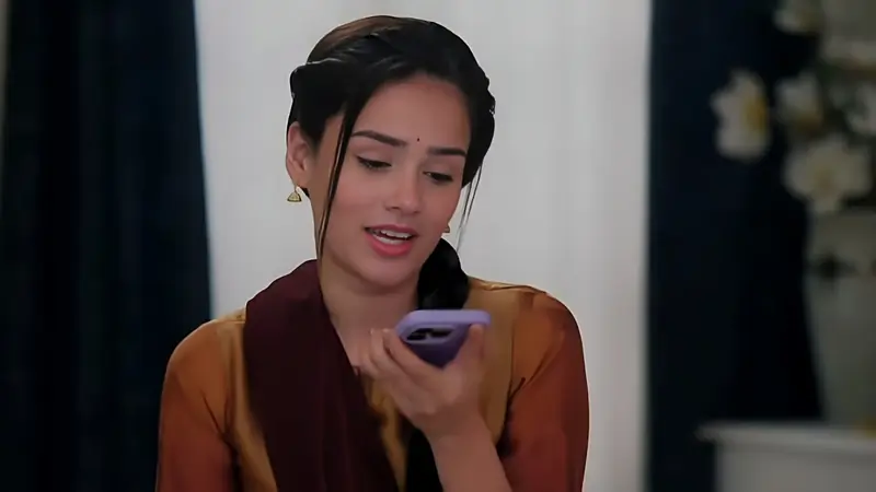 Anupamaa: Anuj arrives in India and reunites with Shruti and Aadhya