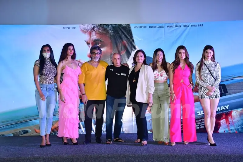 Deepak Tijori, Pooja Bhatt and Mahesh Bhatt  grace the Trailer launch of Tipppsy