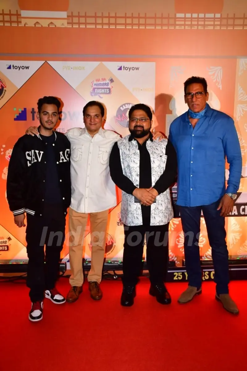Lalit Pandit and Mukesh Rishi grace 25 years of Sarfarosh screening