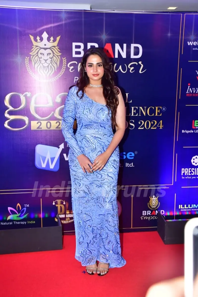 Ayesha Khan grace the Global Excellence Awards 2024