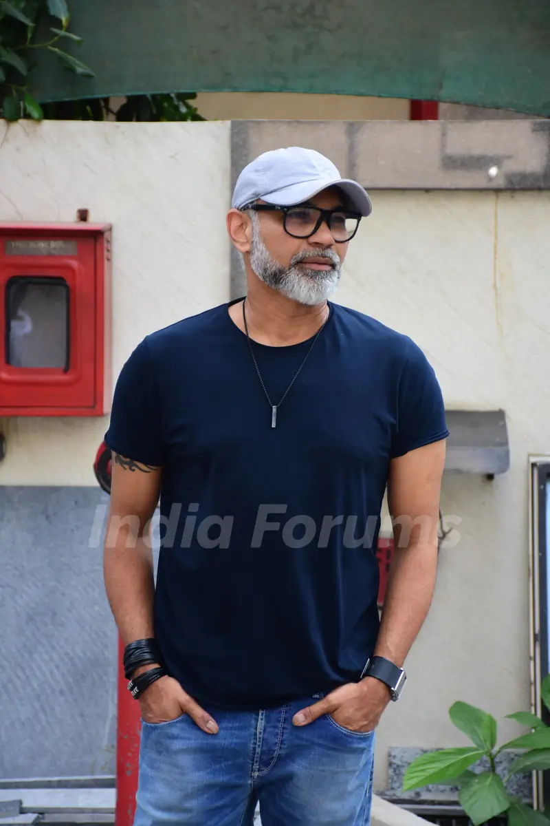 Abhinay Deo snapped for the promotion of film Savi