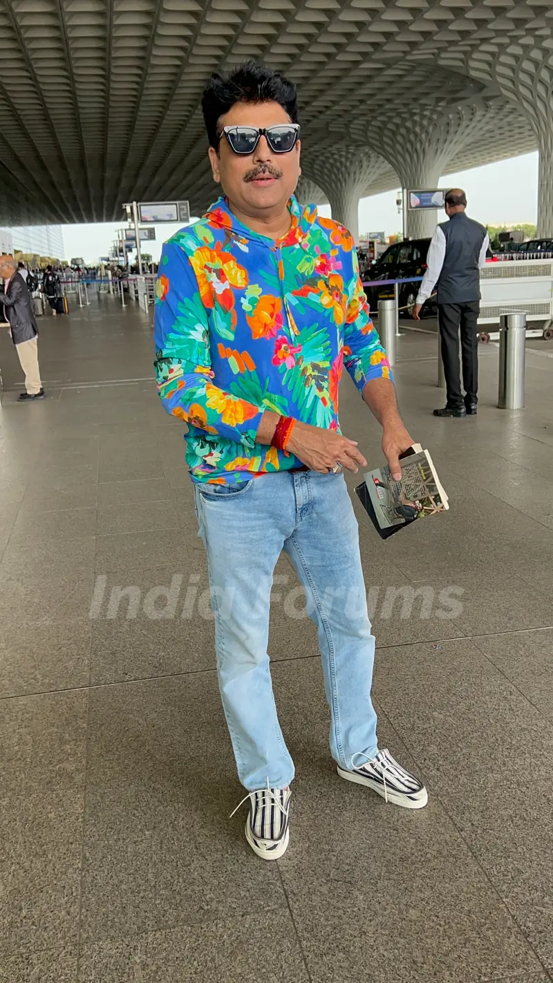Sailesh Lodha snapped at the airport
