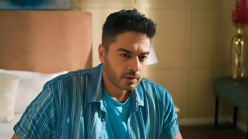 Anupamaa: Anuj suspects Shruti's odd behaviour