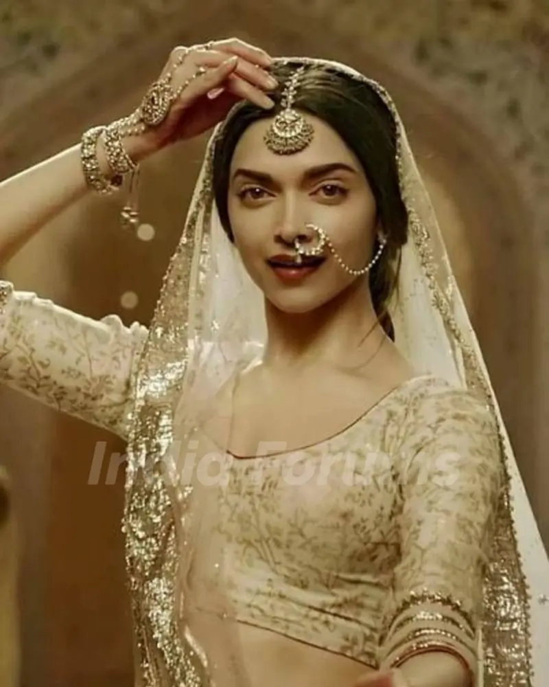 Deepika Padukone Iconic Looks from Movies