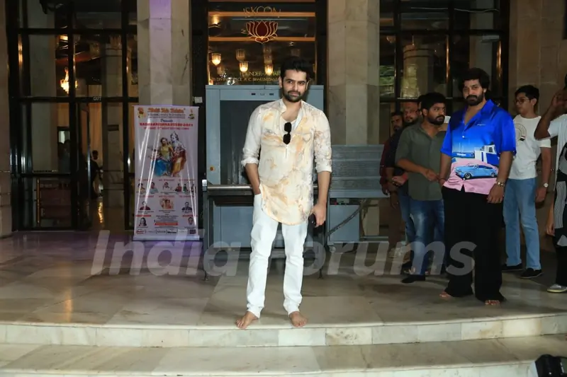 Ram Pothineni snapped at Siddhivinayak Temple