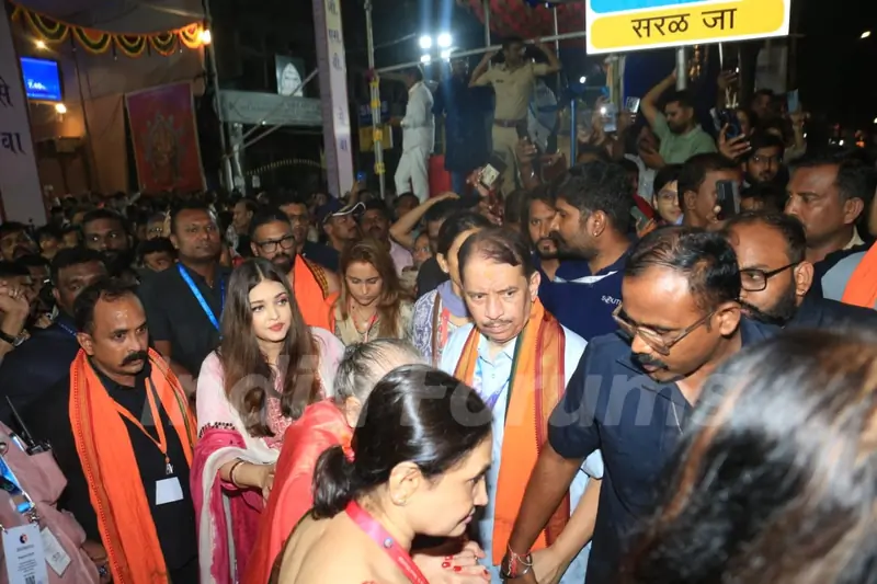 Aishwarya Rai Bachchan snapped at GSB Ganpati Darshan