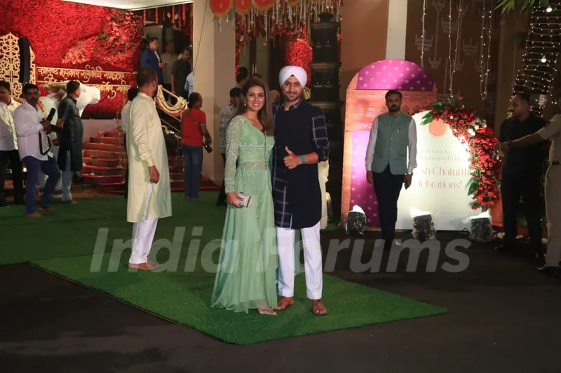 Harbhajan Singh snapped at CM’s residence for Ganpati Darshan