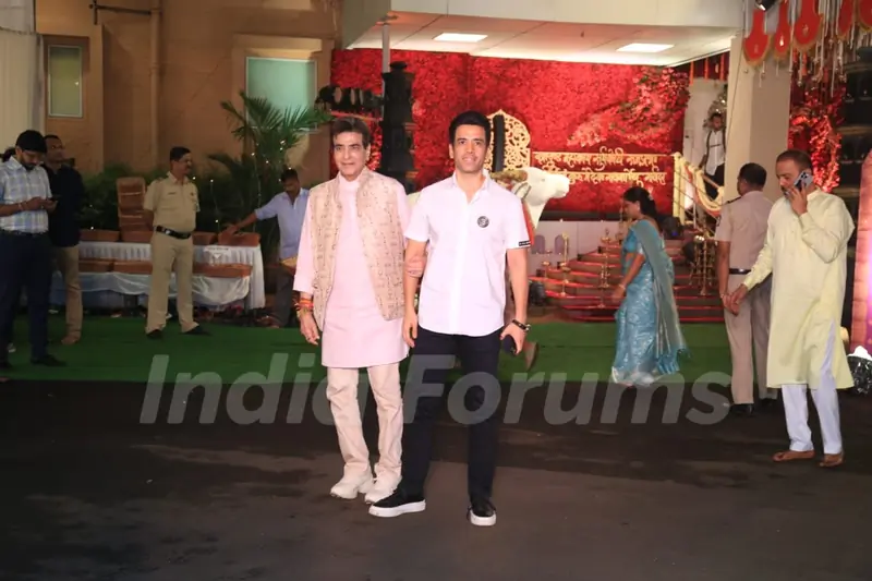 Jeetendra and Tusshar Kapoor snapped at CM’s residence for Ganpati Darshan