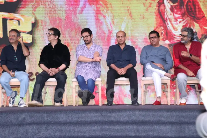 Aamir Khan, Sajid Nadiadwala, Ashutosh Gowariker and Rajkumar Hirani grace the trailer launch of 'Yek Number'