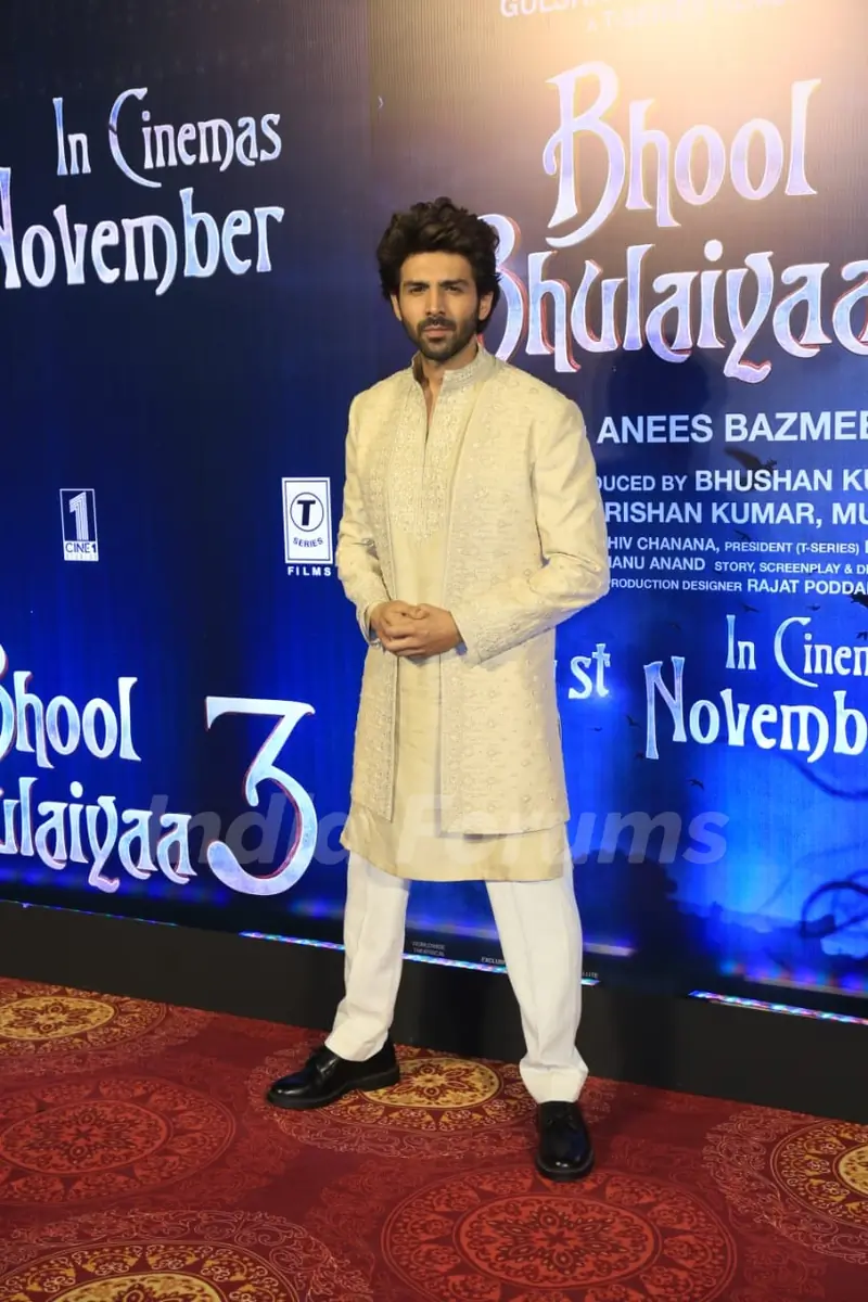 Kartik Aaryan snapped at the song launch of 'Ami Je Tomar 3.0'