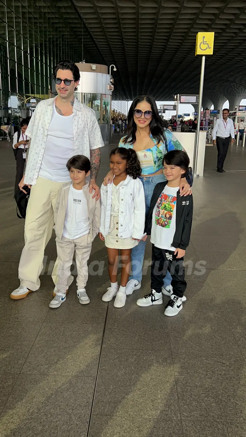 Sunny Leone and Daniel Weber snapped at the airport