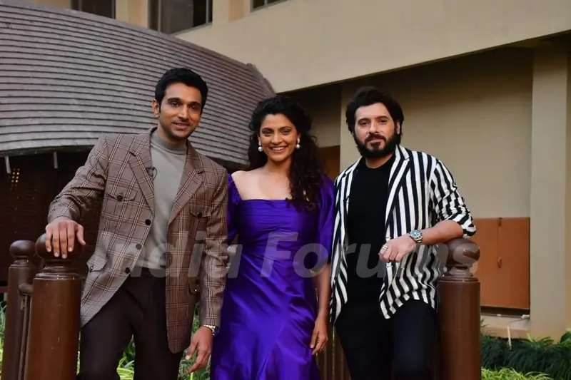 Divyendu Sharma, Saiyami Kher and Pratik Gandhi snapped promoting their upcoming series 'Agni'