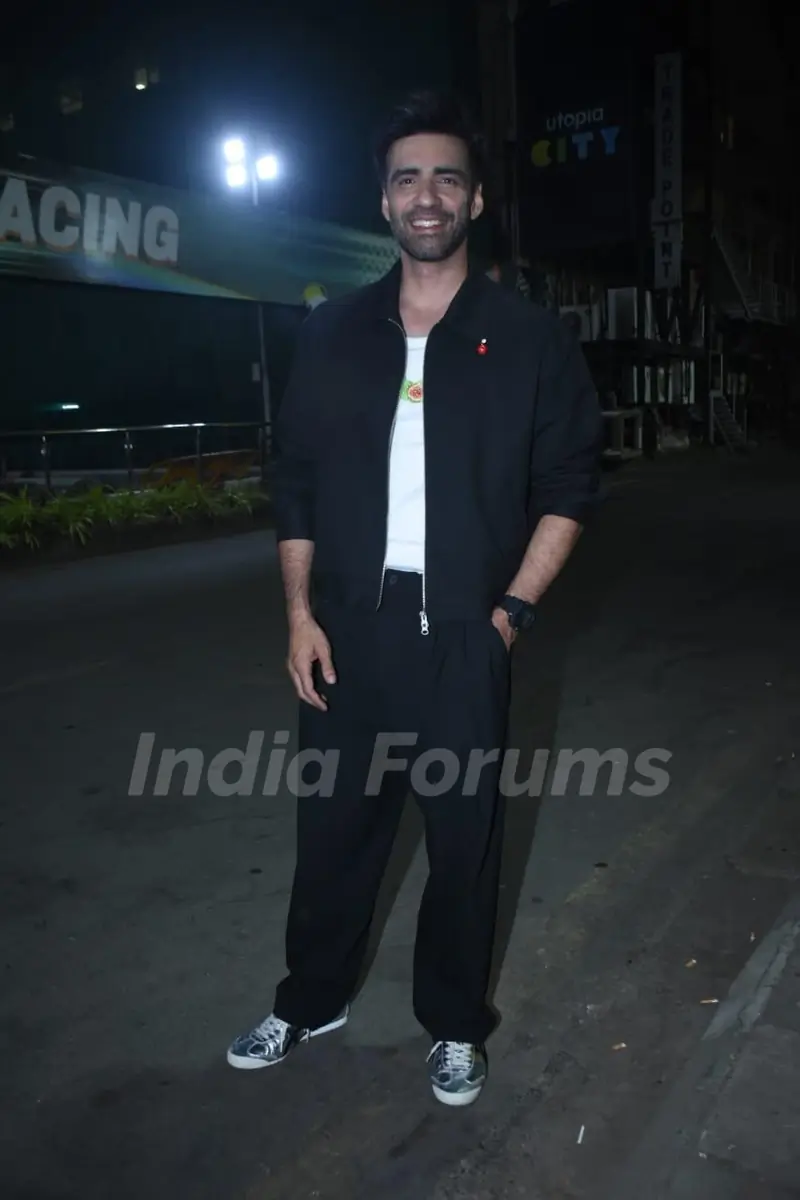 Avinash Tiwary snapped promoting Sinkandar ka Muqaddar