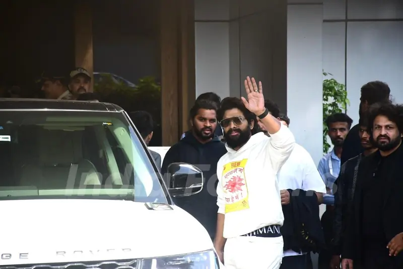 Allu Arjun snapped at the airport
