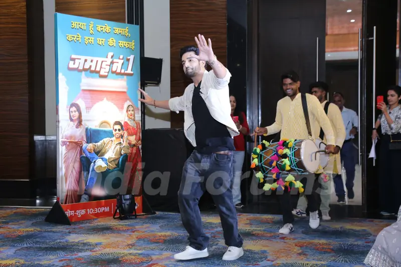 Abhishek Malik snapped at the show launch of ' Jamai No. 1' on Zee TV