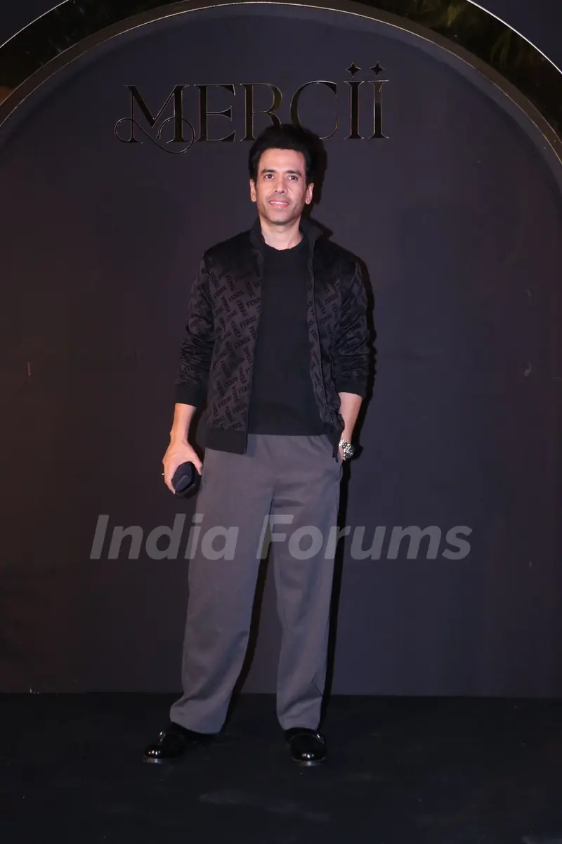 Tusshar Kapoor snapped at Nirvaan Khan’s birthday party