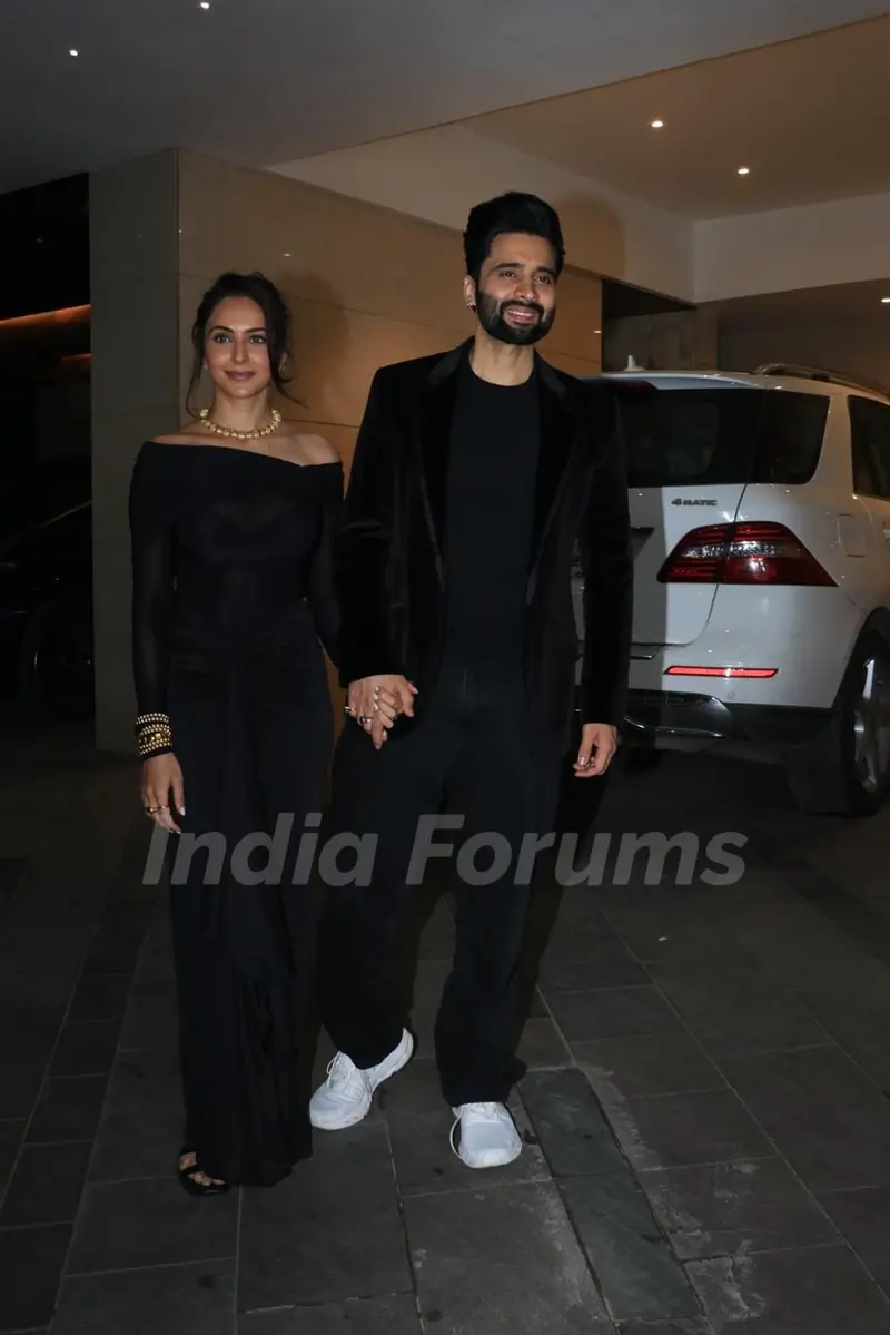 Jackky Bhagnani and Rakul Preet Singh snapped attending Jackky Bhagnani’s birthday bash