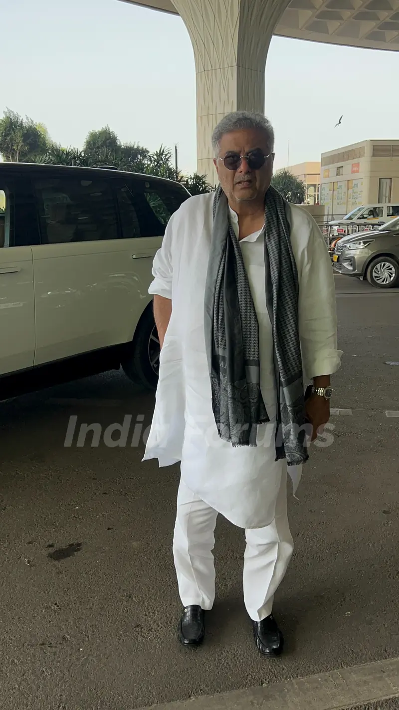 Boney Kapoor snapped at the airport